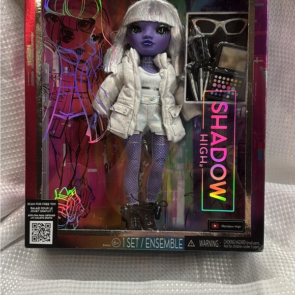 Rainbow Shadow High Doll - Picture 6 of 7